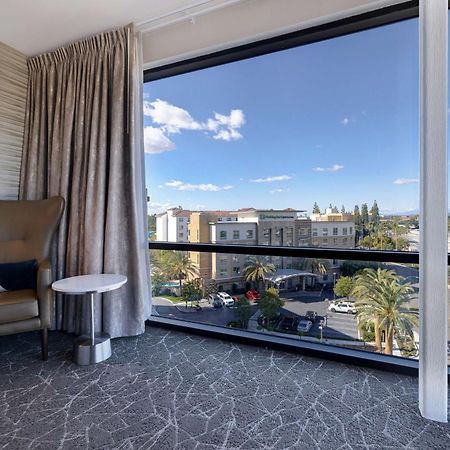 Hilton Garden Inn Anaheim Resort Экстерьер фото