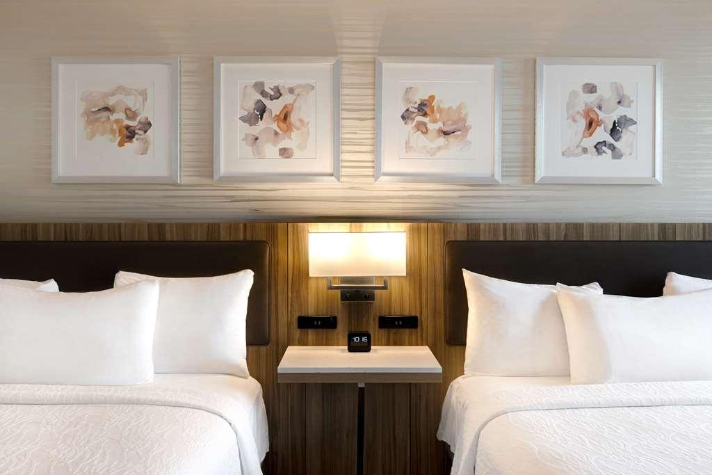 Hilton Garden Inn Anaheim Resort Номер фото
