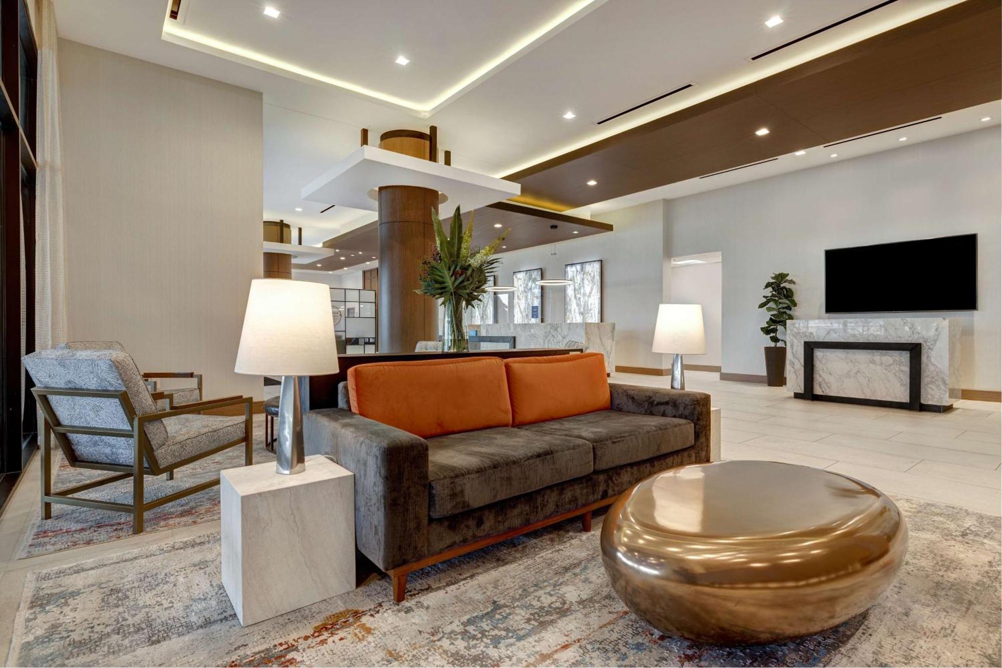 Hilton Garden Inn Anaheim Resort Экстерьер фото