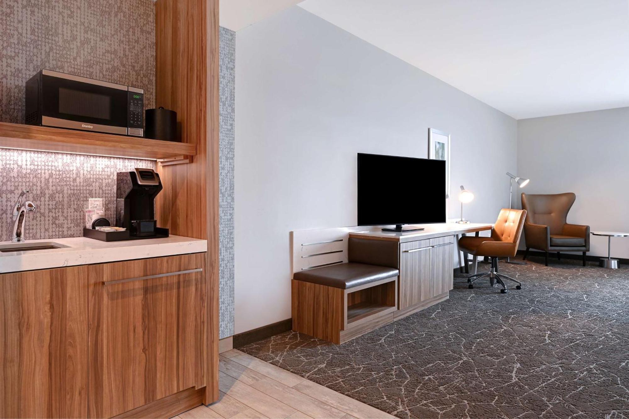 Hilton Garden Inn Anaheim Resort Экстерьер фото