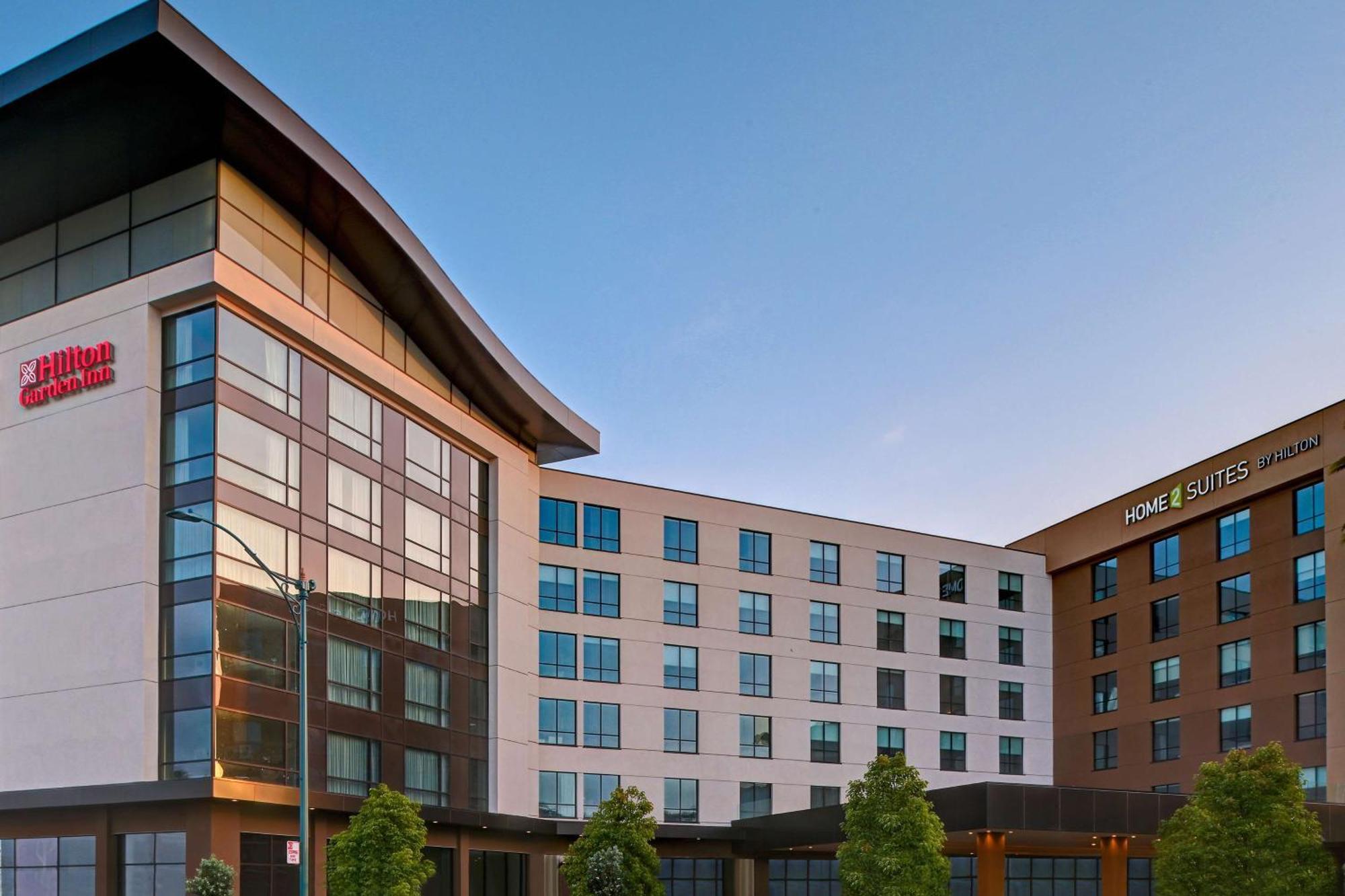 Hilton Garden Inn Anaheim Resort Экстерьер фото