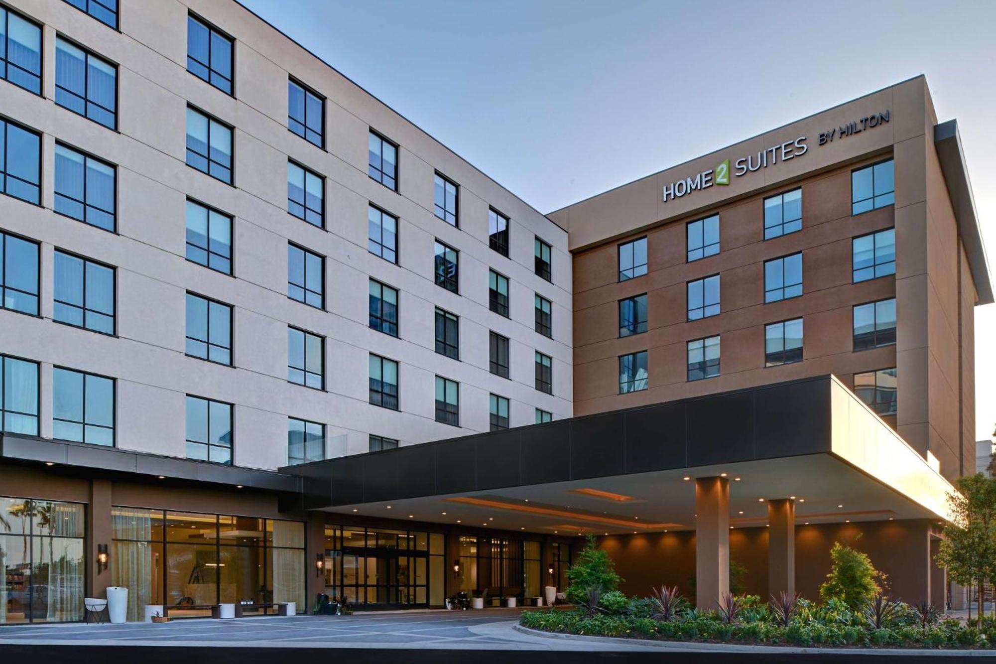 Hilton Garden Inn Anaheim Resort Экстерьер фото